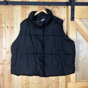 old navy black puffer vest 3X layering spring casual comfort preppy sporty